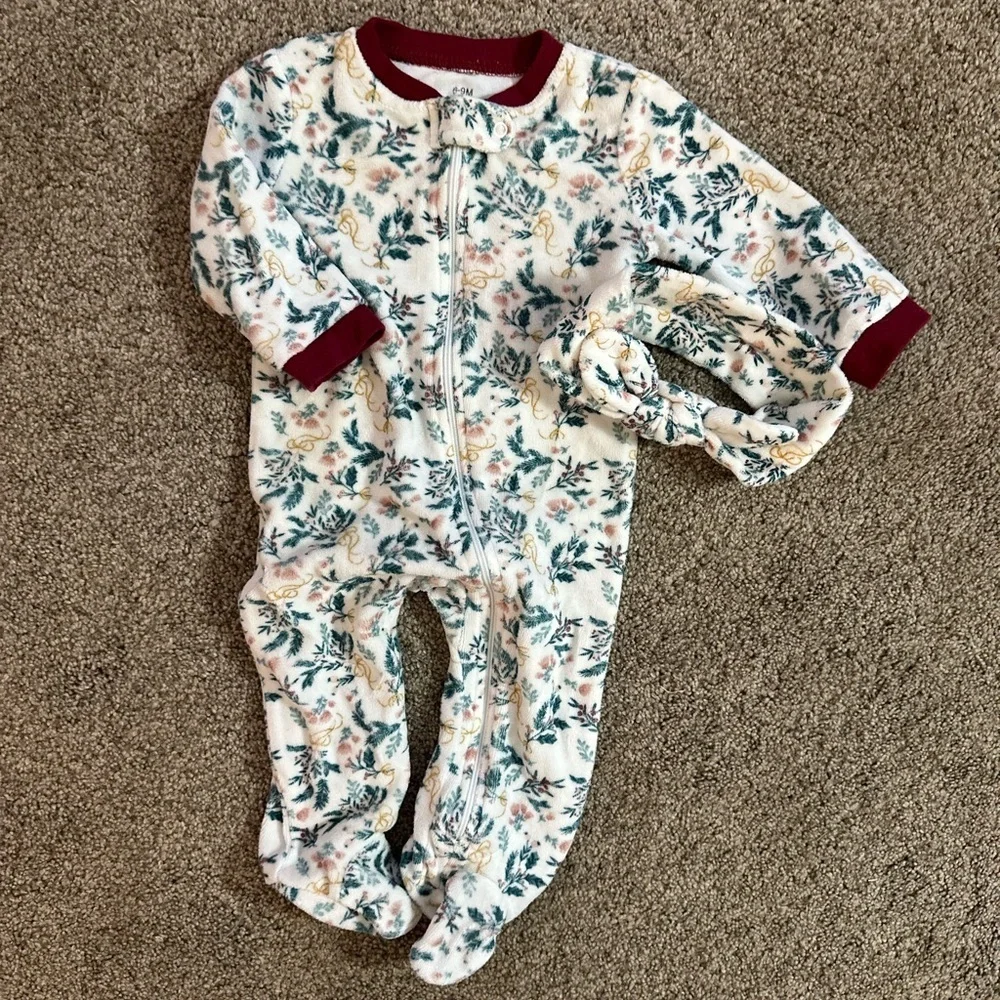 Saks Fifth Baby Girl Mistletoe Christmas Time Ultra Soft Zip Footies & Hairband